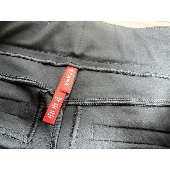 Spanx SPANXSupersmooth™ Perfect Fit Ponte Flare Pants Black 20252Q-Sz 1X Petite - Picture 4 of 9
